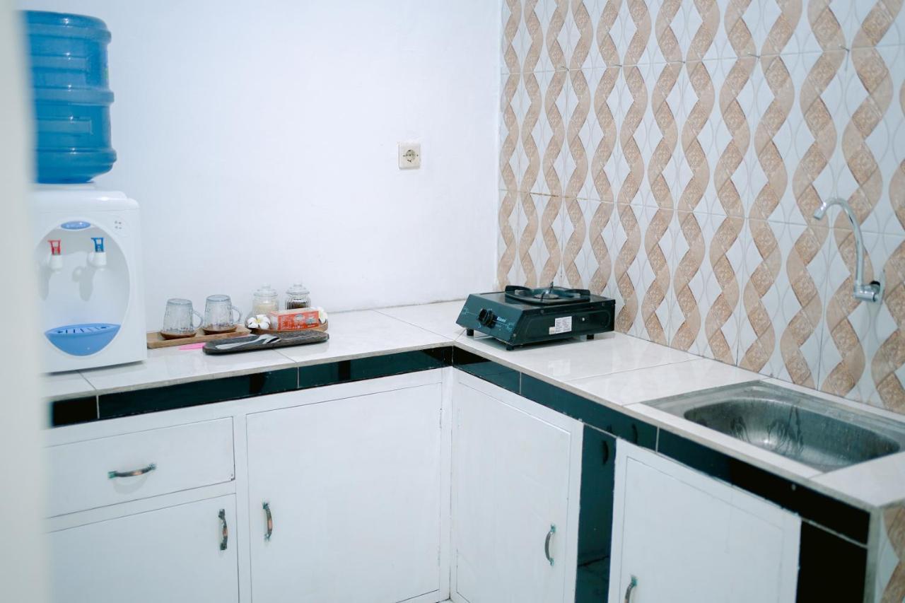 Getrudis Guesthouse Labuan Bajo Exterior photo