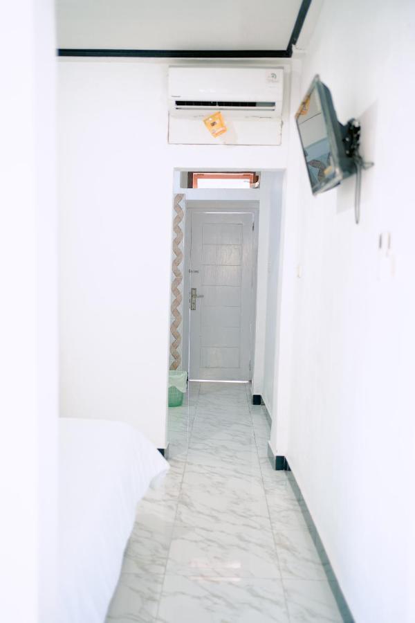 Getrudis Guesthouse Labuan Bajo Exterior photo