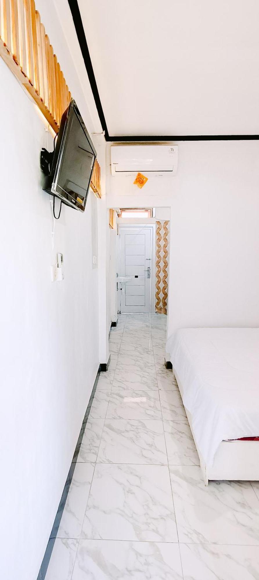 Getrudis Guesthouse Labuan Bajo Exterior photo